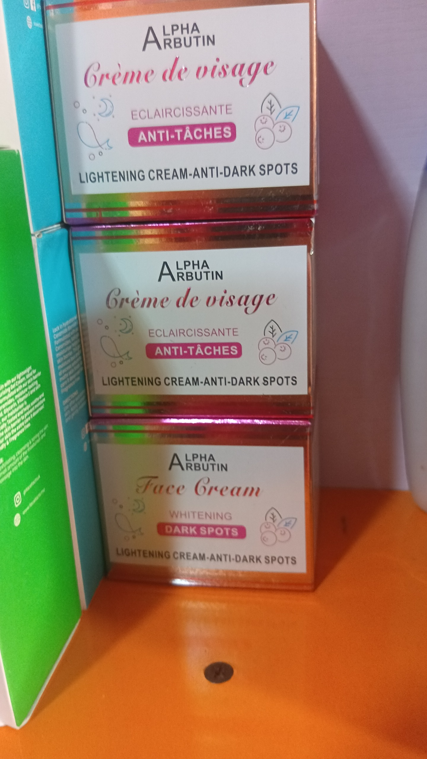 ALPHA ARBUTIN 3 PLUS + COLLAGEN FACE CREAM