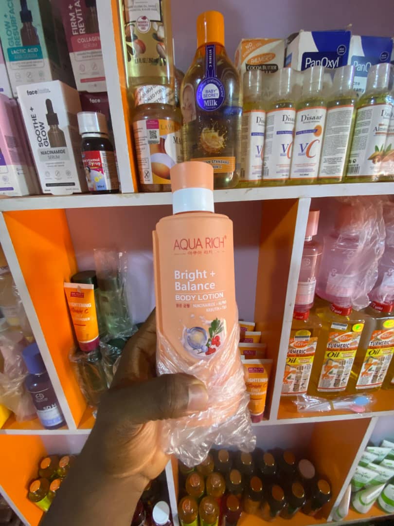 AQUA RICH BRIGHT + BALANCE BODY LOTION