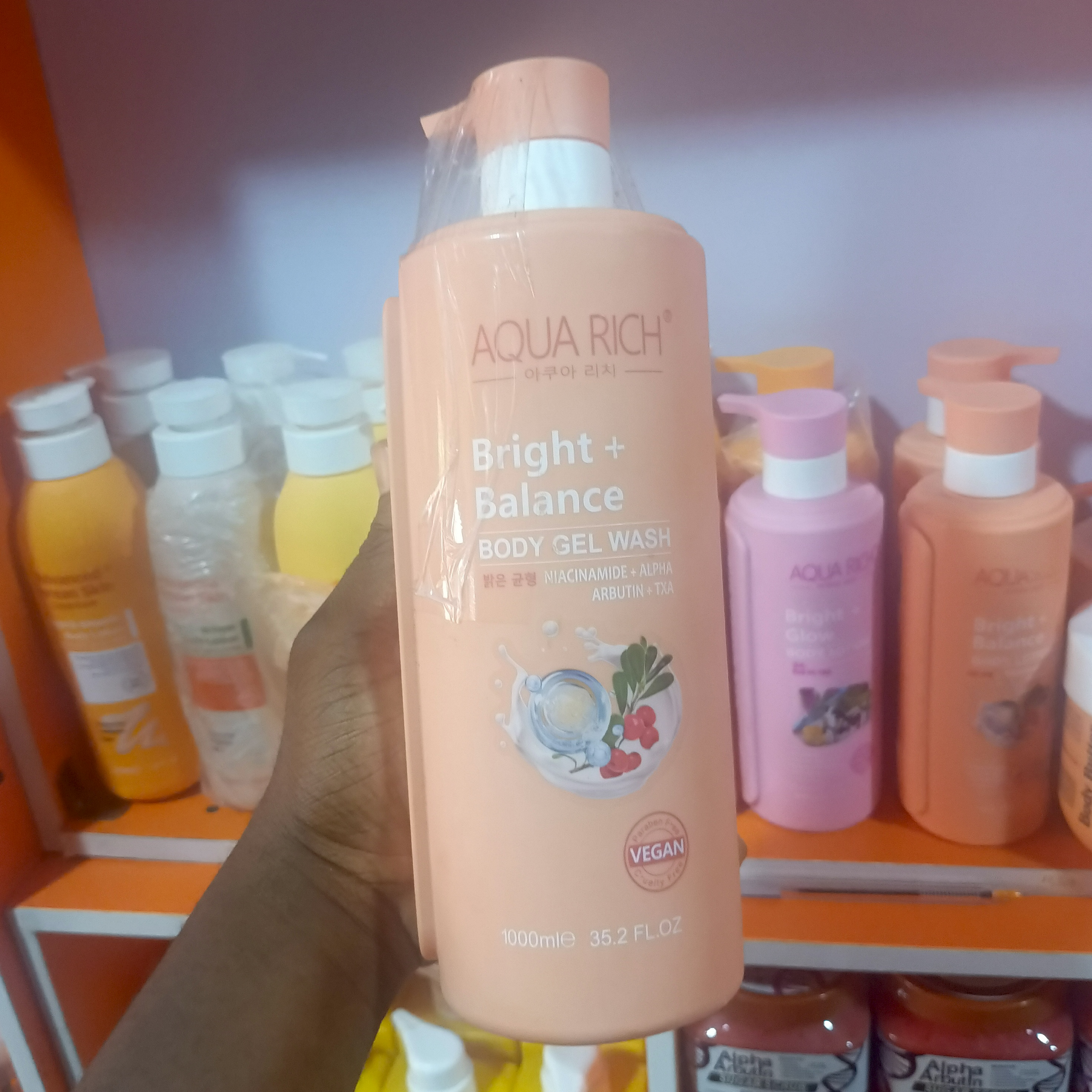 AQUA RICH (BRIGHT + BALANCE) BATH