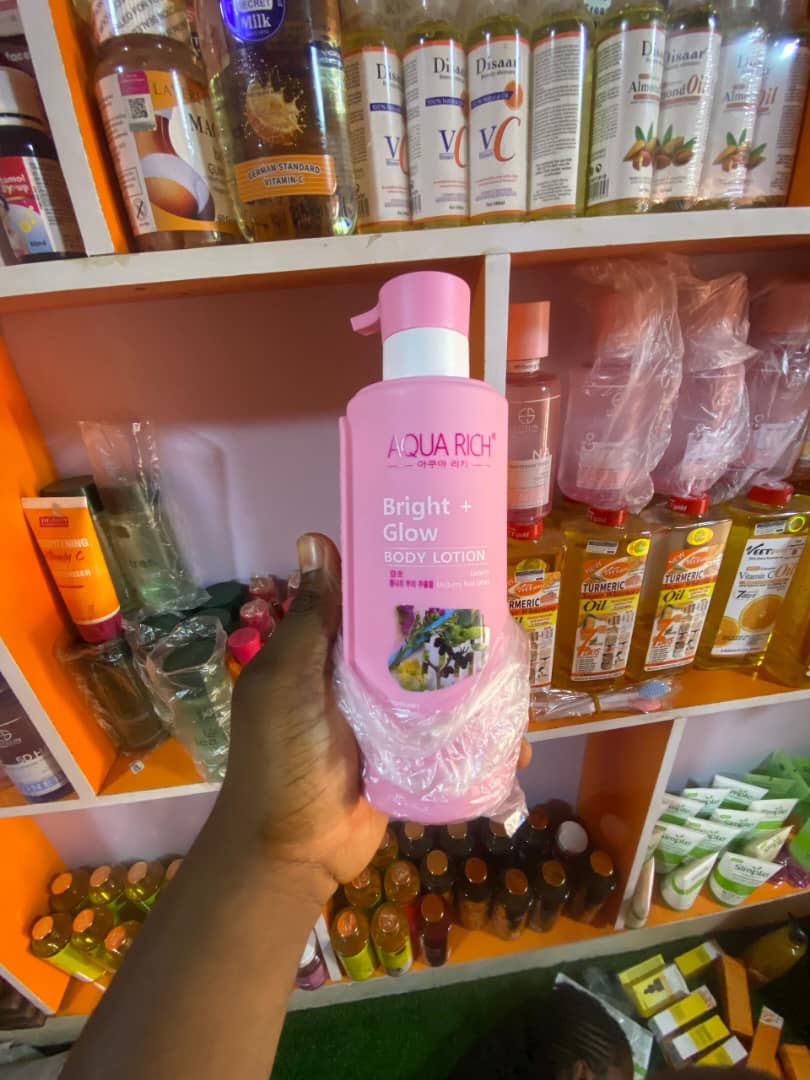 AQUA RICH BRIGHT+GLOW BODY LOTION