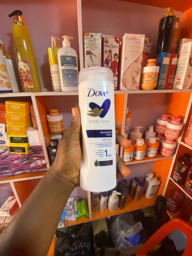 DOVE lOTION(ESSENTIAL CARE)