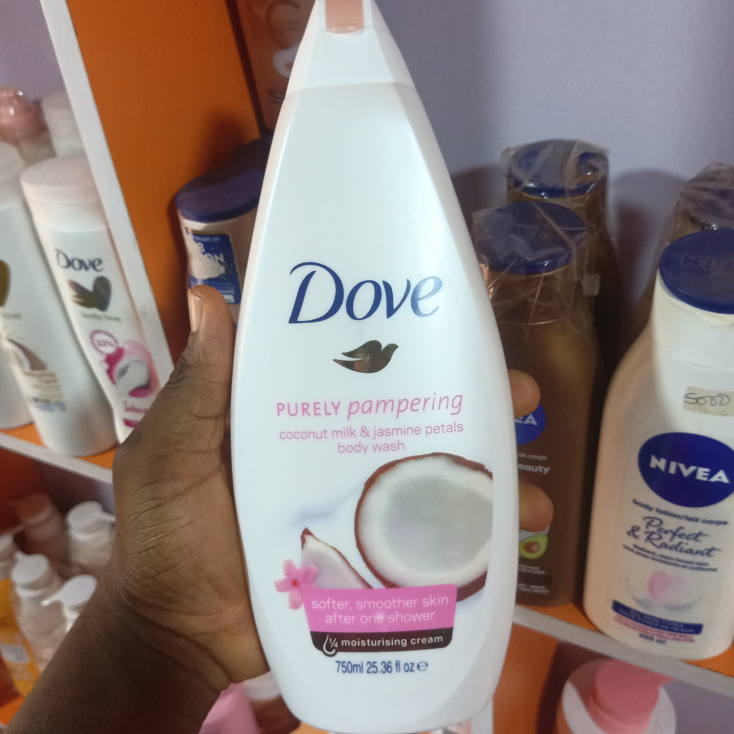 DOVE PURELY PAMPERING BODY WASH