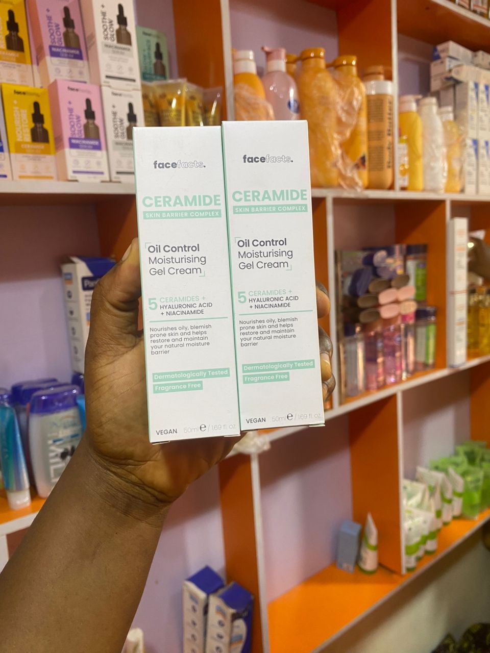 FACE FACTS OIL CONTROL MOISTURIZER