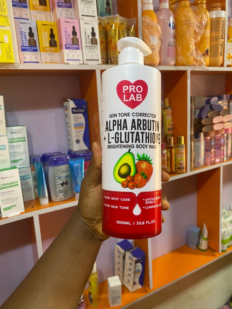 PROLAB ALPHA ARBUTIN L-GLUTATHIONE BODY WASH