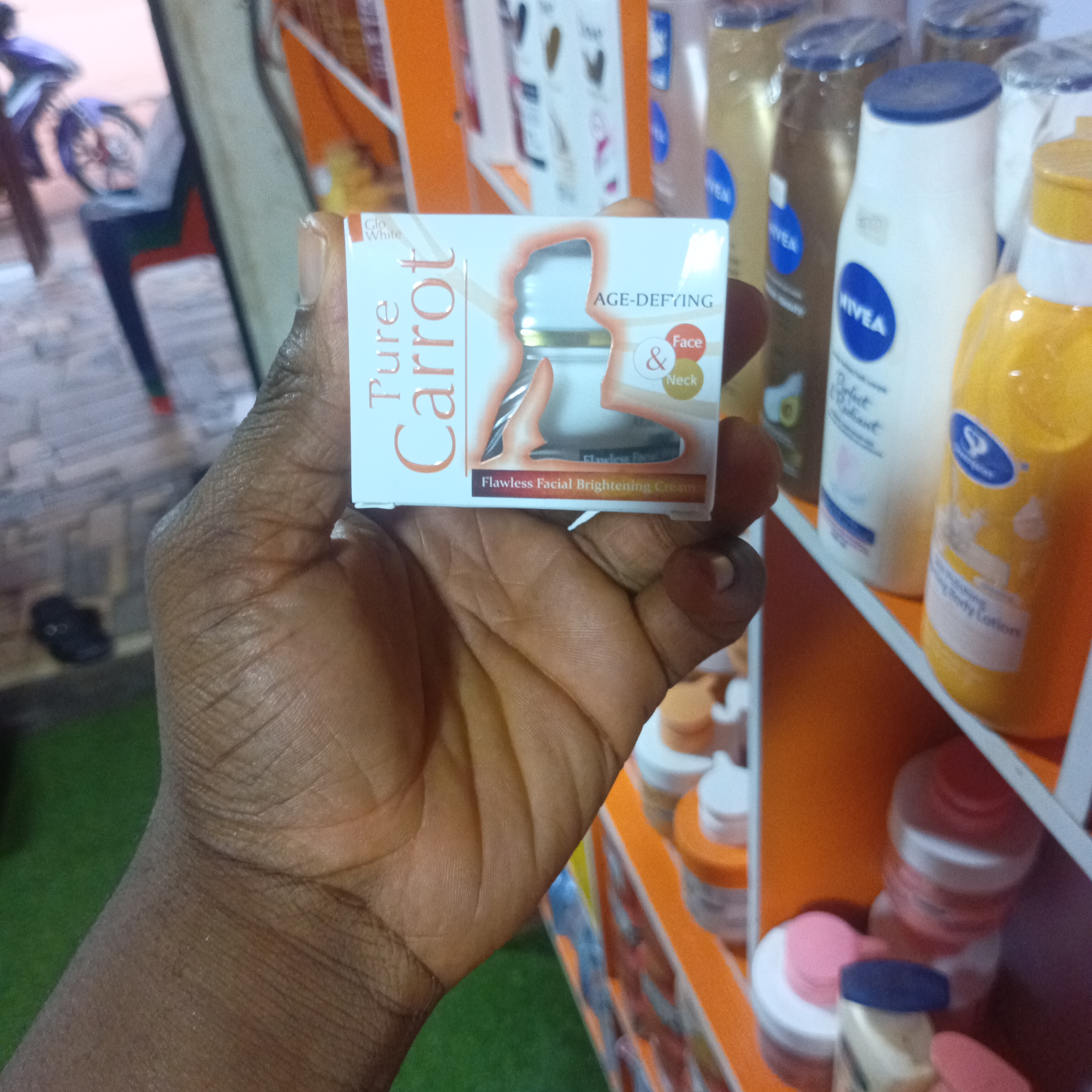 PURE CARROT (AGE - DEFYING ) FACE CREAM