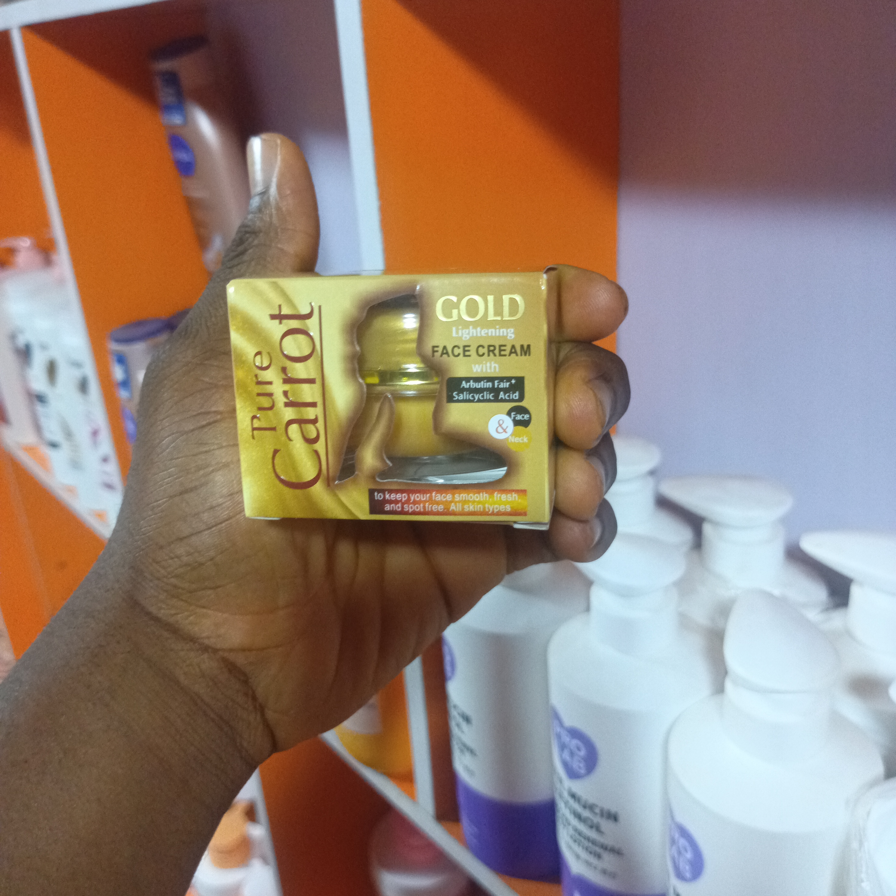 PURE CARROT (GOLD LIGHTENING ) FACE CREAM